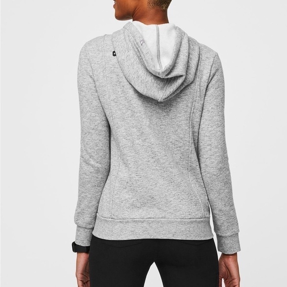 FIGS Women's Essential Hoodie size M comfort and warmth on shift New 👩🏻‍⚕️ - Picture 5 of 5